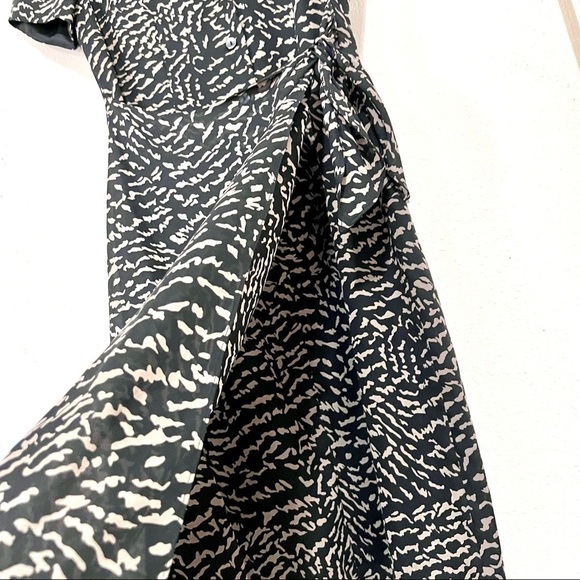 VTG DAVID WARREN Tiger prints front wrapped sheath mini dress womens size 4P - Picture 8 of 10
